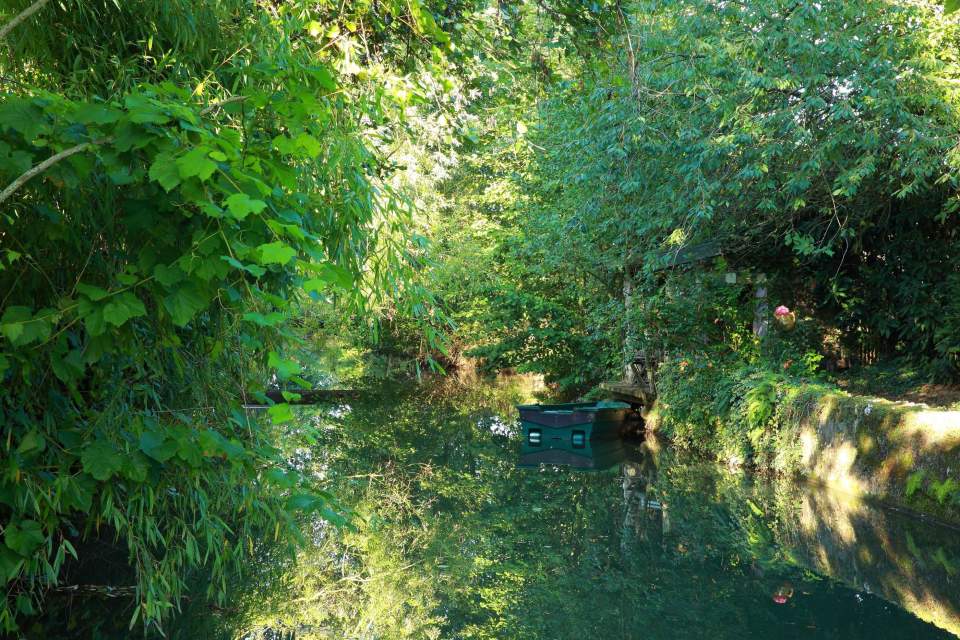 Charme au Fil de l'Eau à Vendières dans l'Aisne près de paris