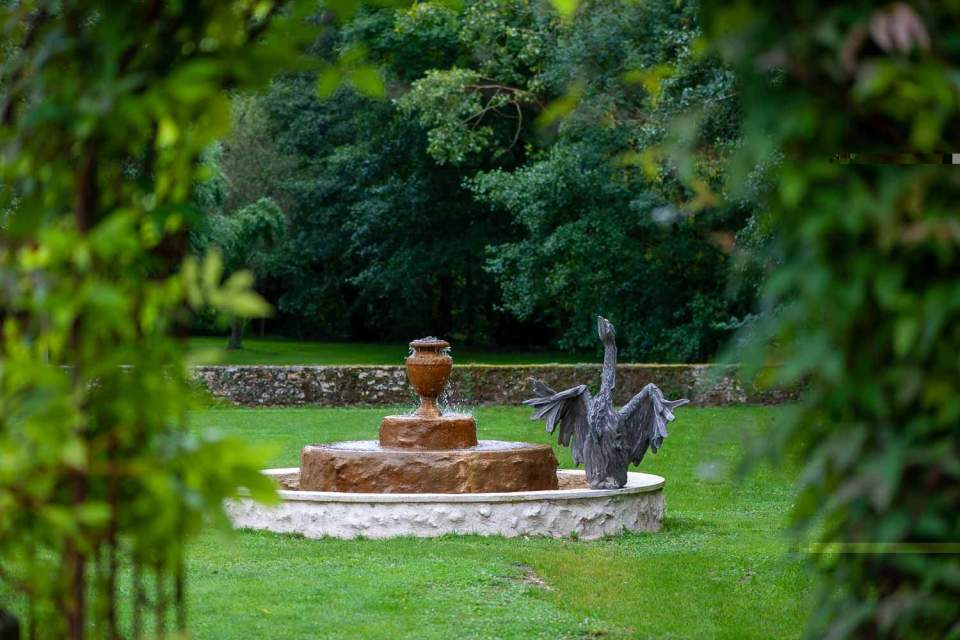 charme au fil de l'eau · chambres jacuzzi privatif proche paris dans l'aisne