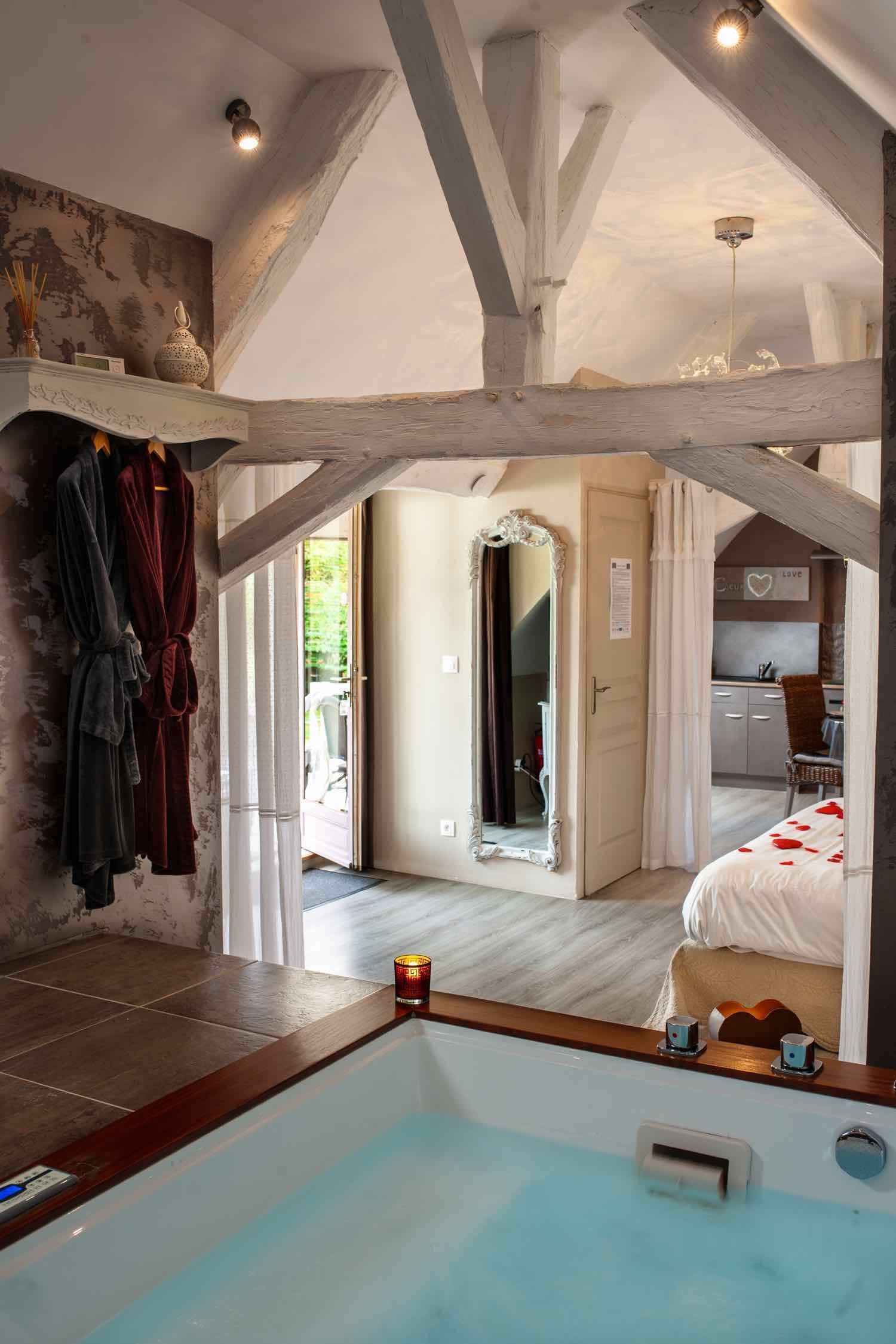 Suite-Amour-FRA_5506hd.jpg