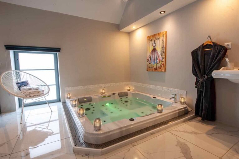 Suite Baiser Volé pour un week end en amoureux ou un séjour Bien Être