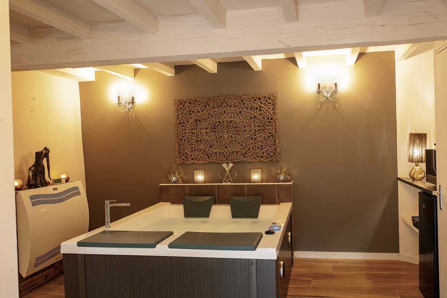 La Suite Romance, véritable LOVE ROOM chez Charme au fil de l'eau